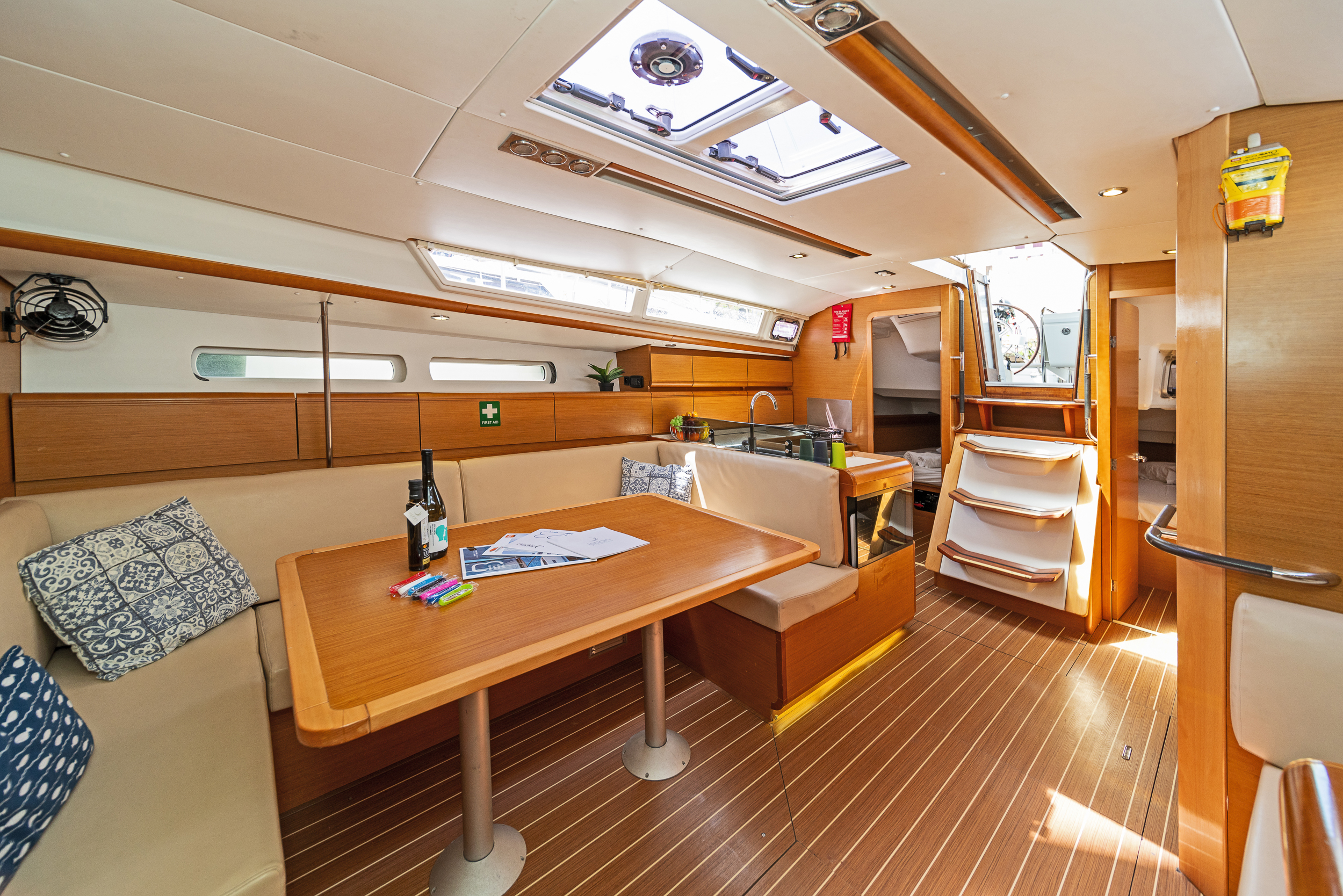 Sun Odyssey 439 — photo 4