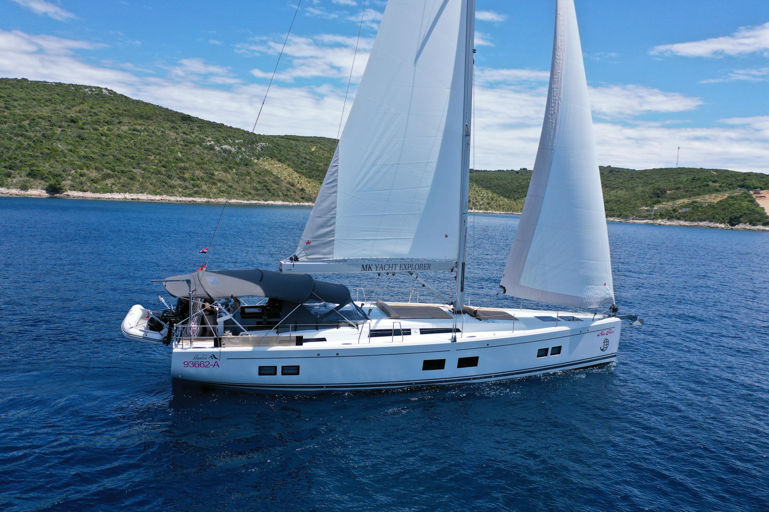 Hanse 548 - 4 + 1 cab. — photo 38