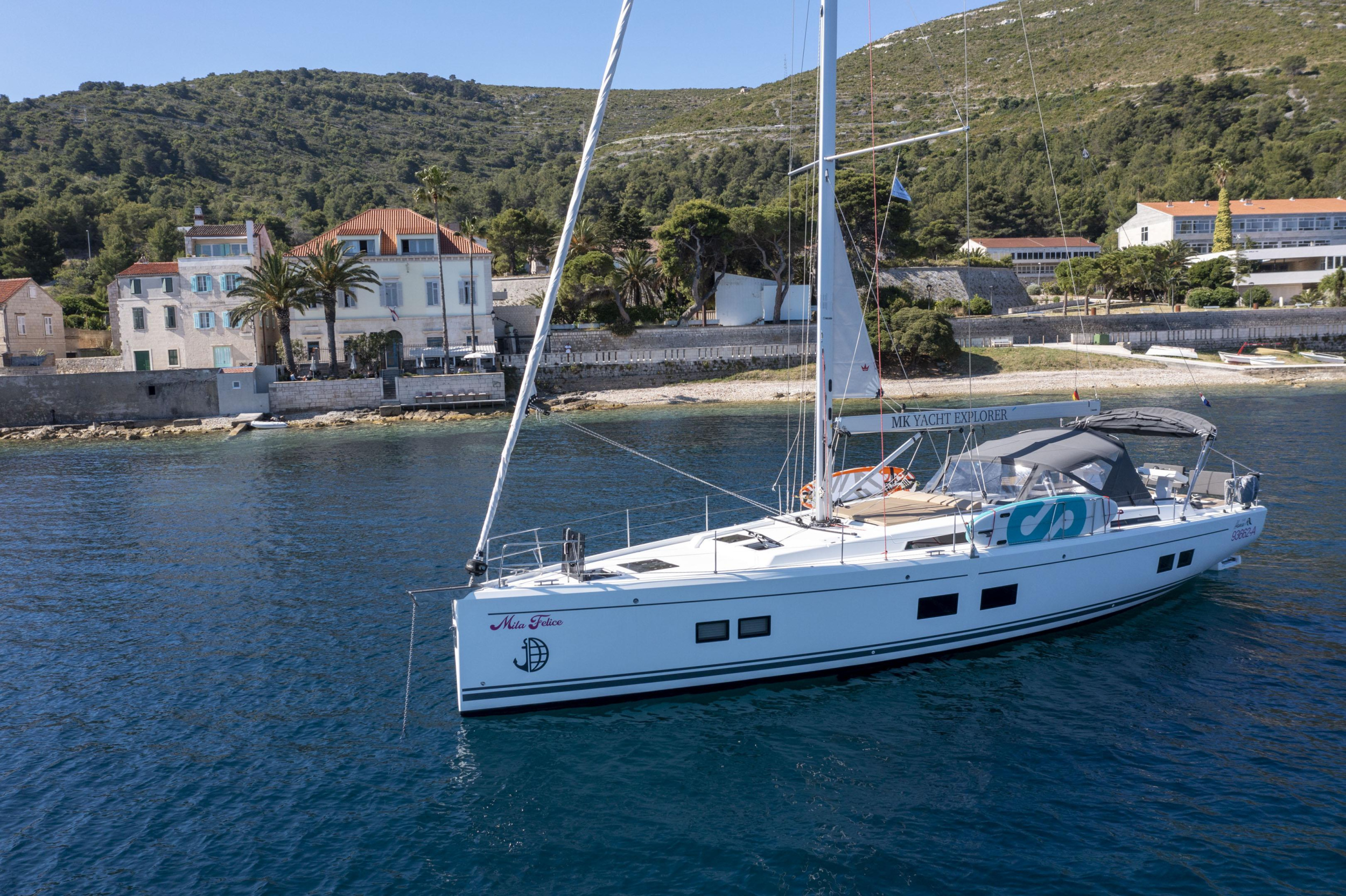 Hanse 548 - 4 + 1 cab. — photo 18
