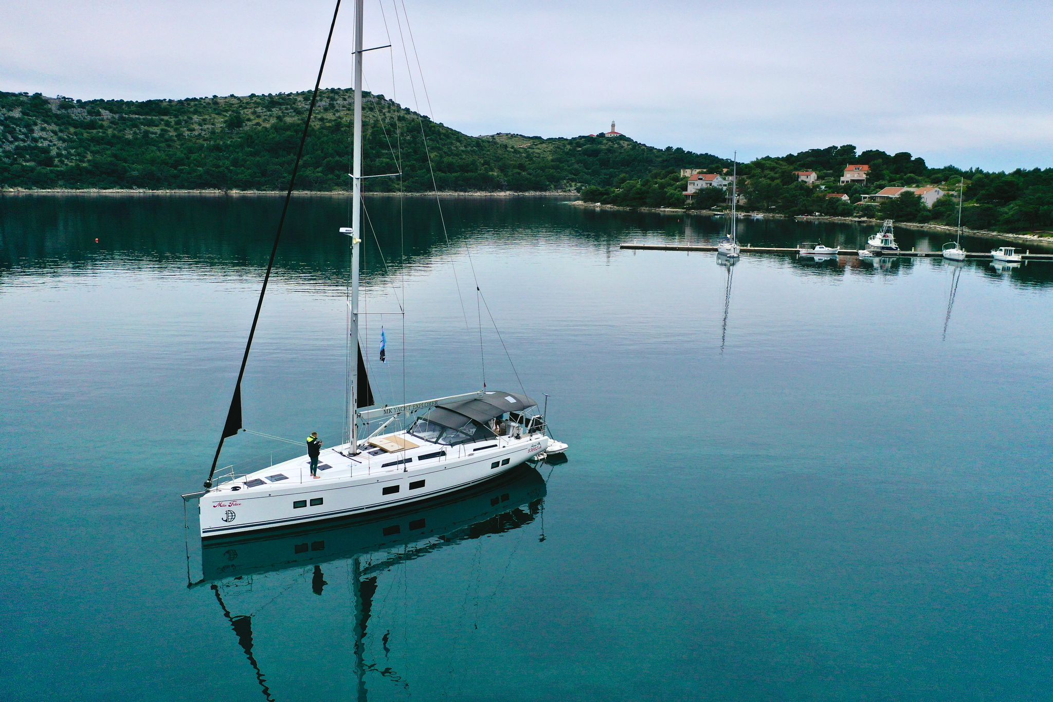 Hanse 548 - 4 + 1 cab. — photo 22