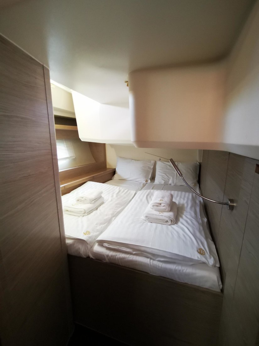 Hanse 548 - 4 + 1 cab. — photo 34