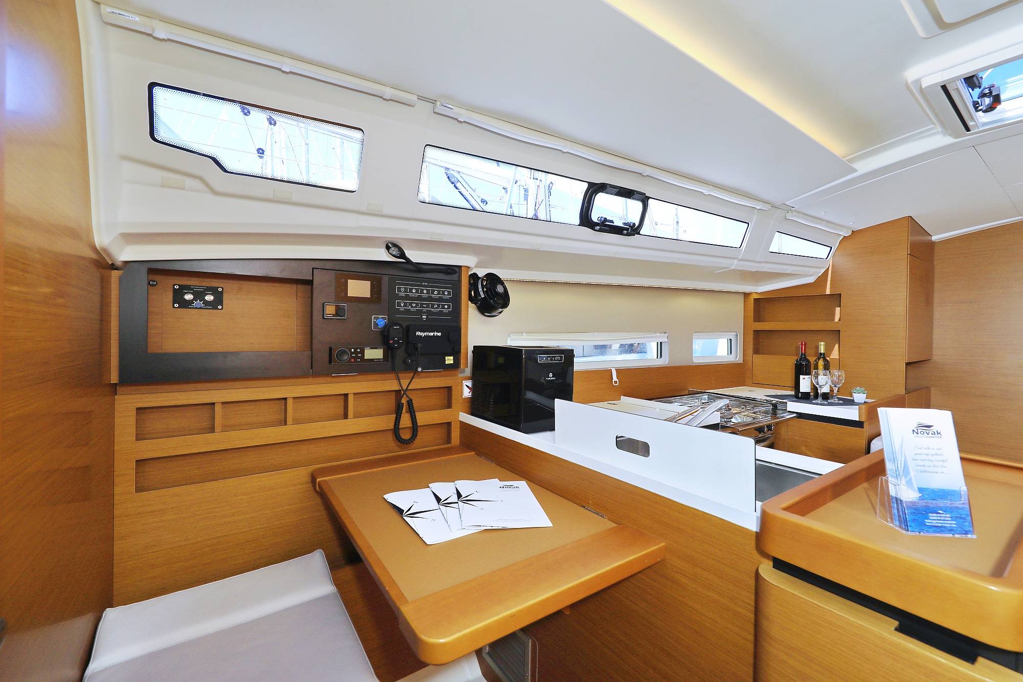Sun Odyssey 410 - 3 cab. — photo 9