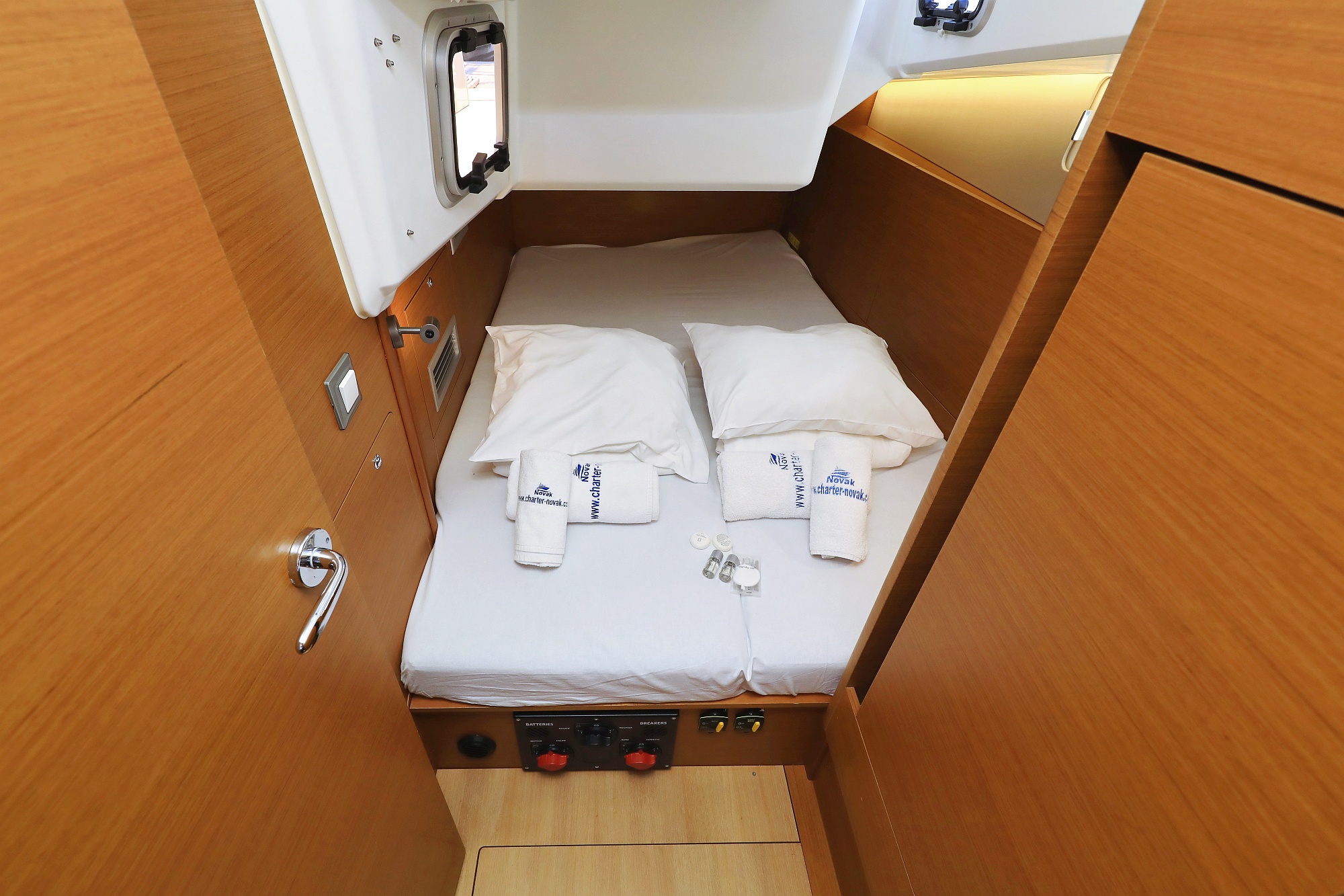 Sun Odyssey 410 - 3 cab. — photo 13