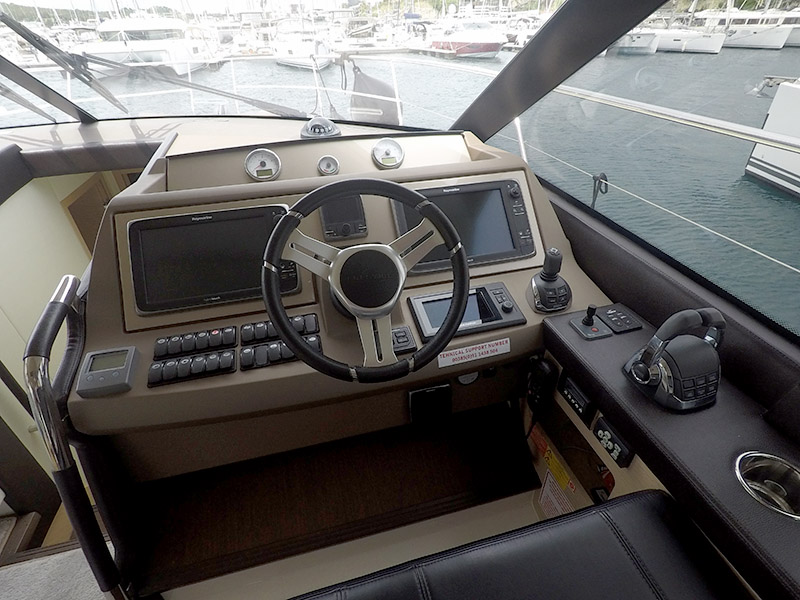 Prestige 500 Fly - 3 + 1 cab. — photo 23