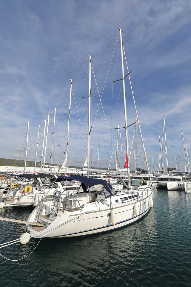 Sun Odyssey 45 — photo 3