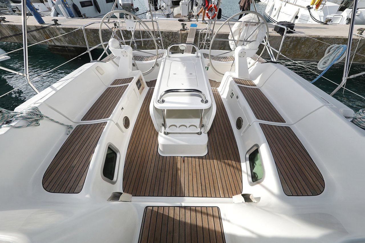 Sun Odyssey 45 — photo 7