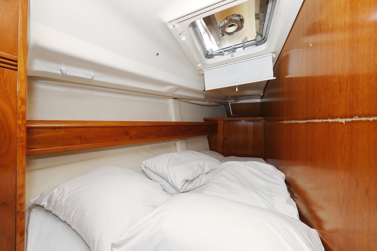 Sun Odyssey 45 — photo 16