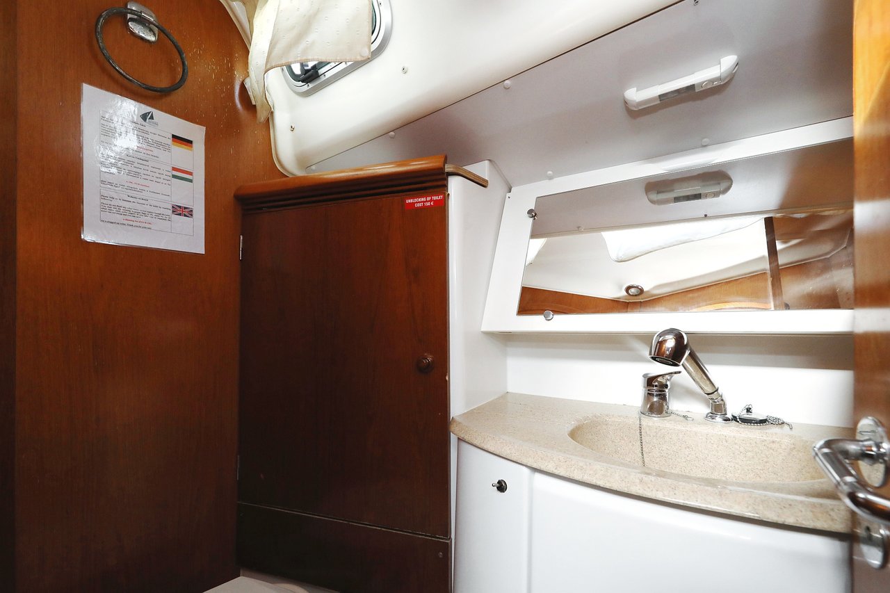 Sun Odyssey 45 — photo 22