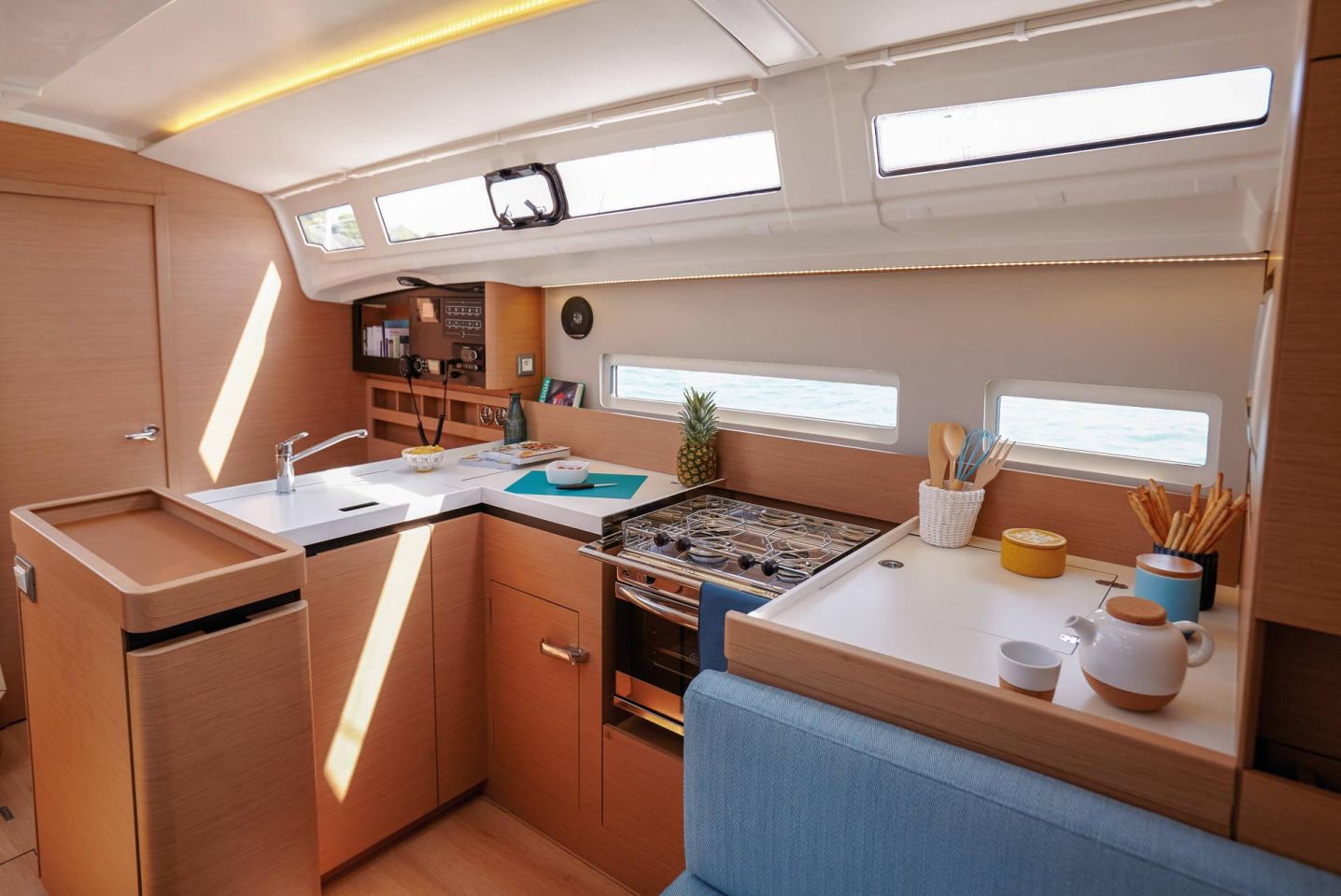 Sun Odyssey 410 - 3 cab. — photo 7