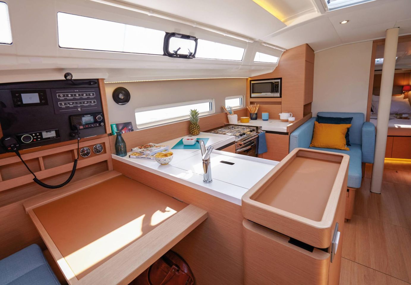 Sun Odyssey 410 - 3 cab. — photo 8
