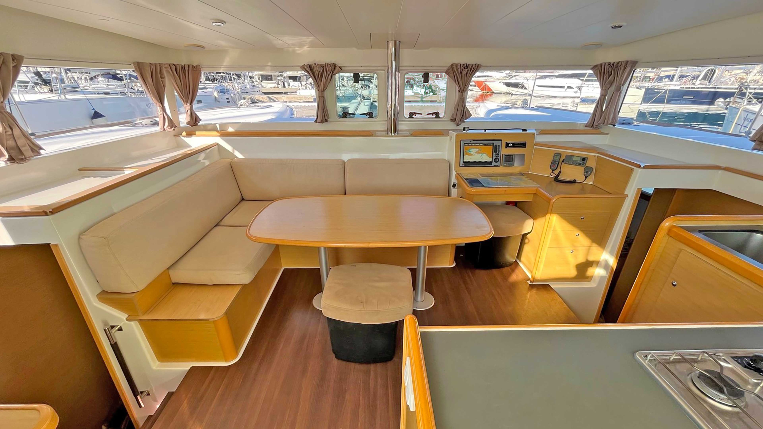 Lagoon 400 - 4 + 2 cab. — photo 14