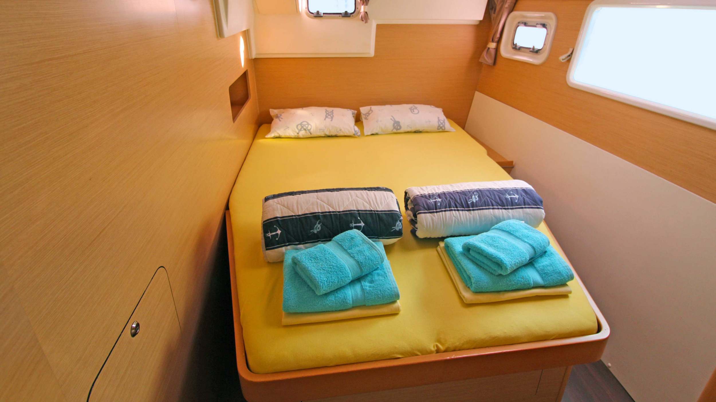 Lagoon 400 - 4 + 2 cab. — photo 19