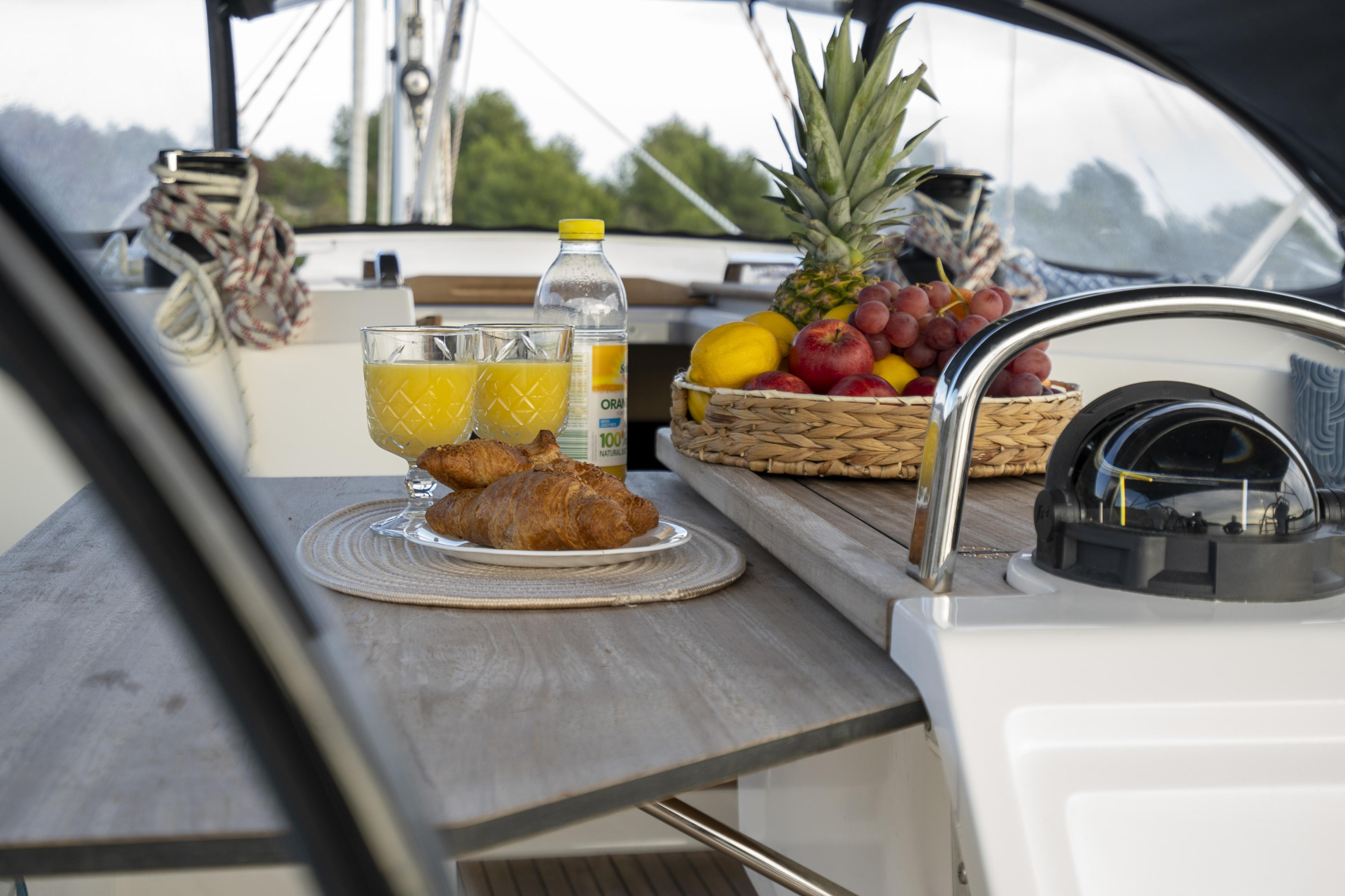 Bavaria Cruiser 51 — photo 5