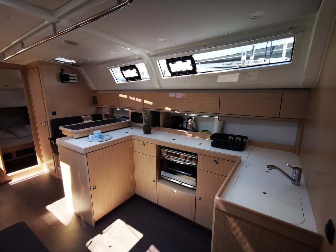 Bavaria Cruiser 51 — photo 15