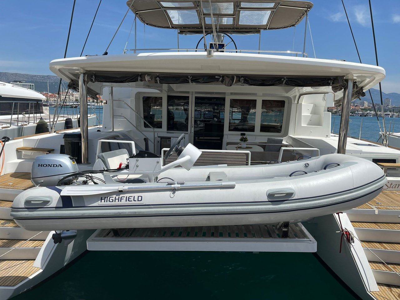 Lagoon 52 - 5 + 2 cab. — photo 1