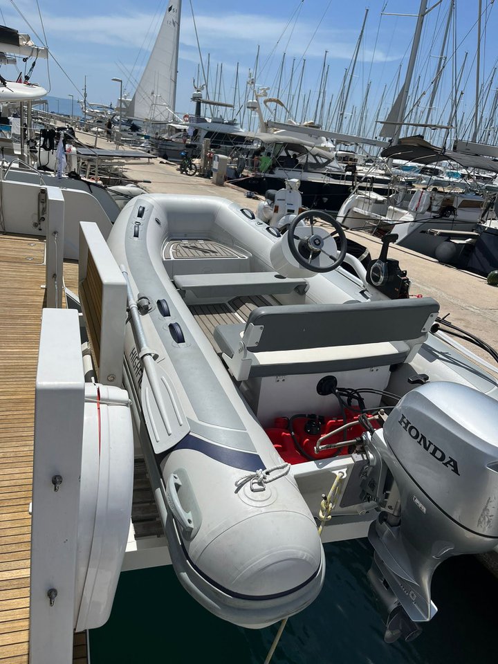 Lagoon 52 - 5 + 2 cab. — photo 13