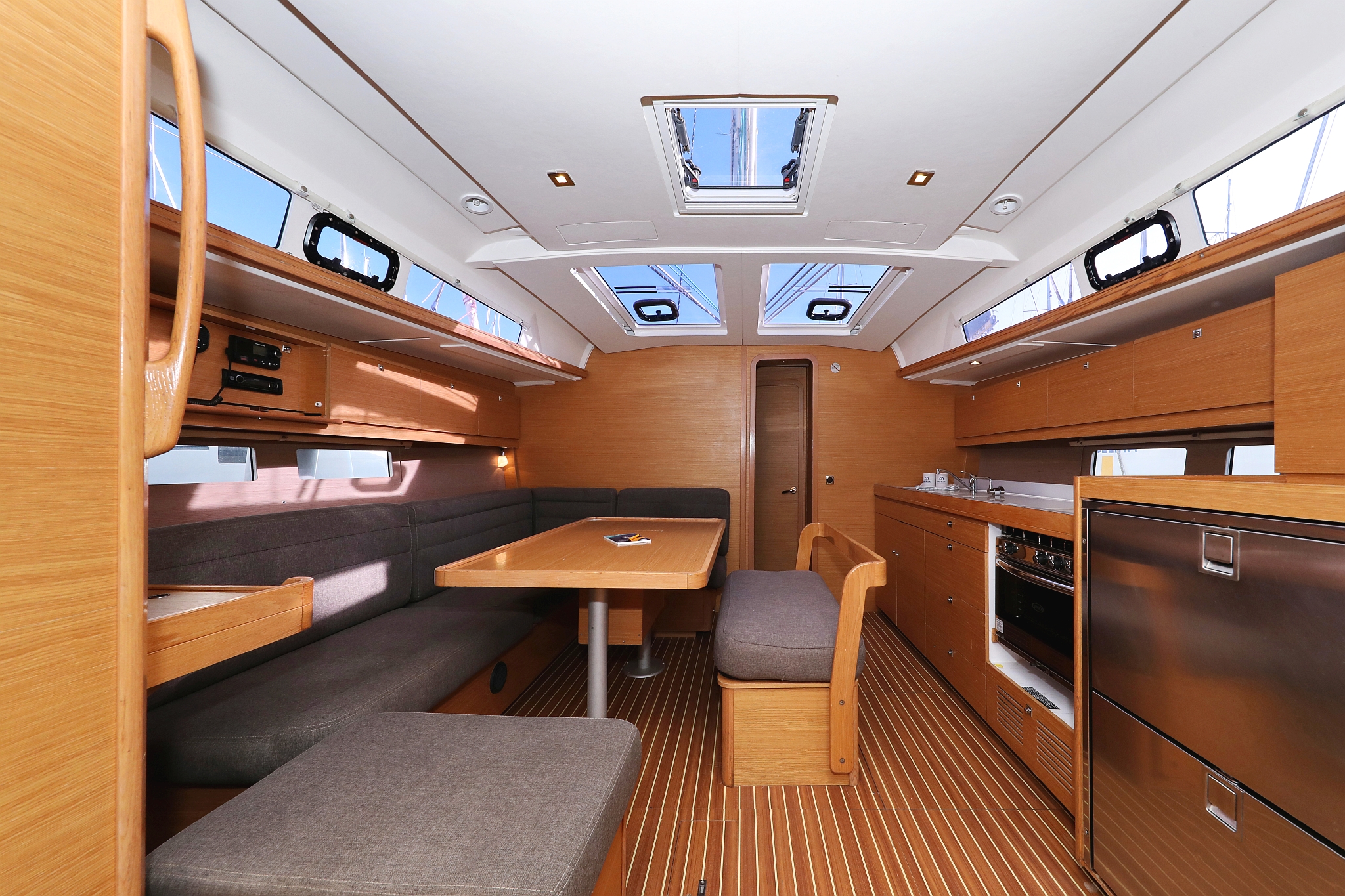 Dufour 460 GL — photo 13