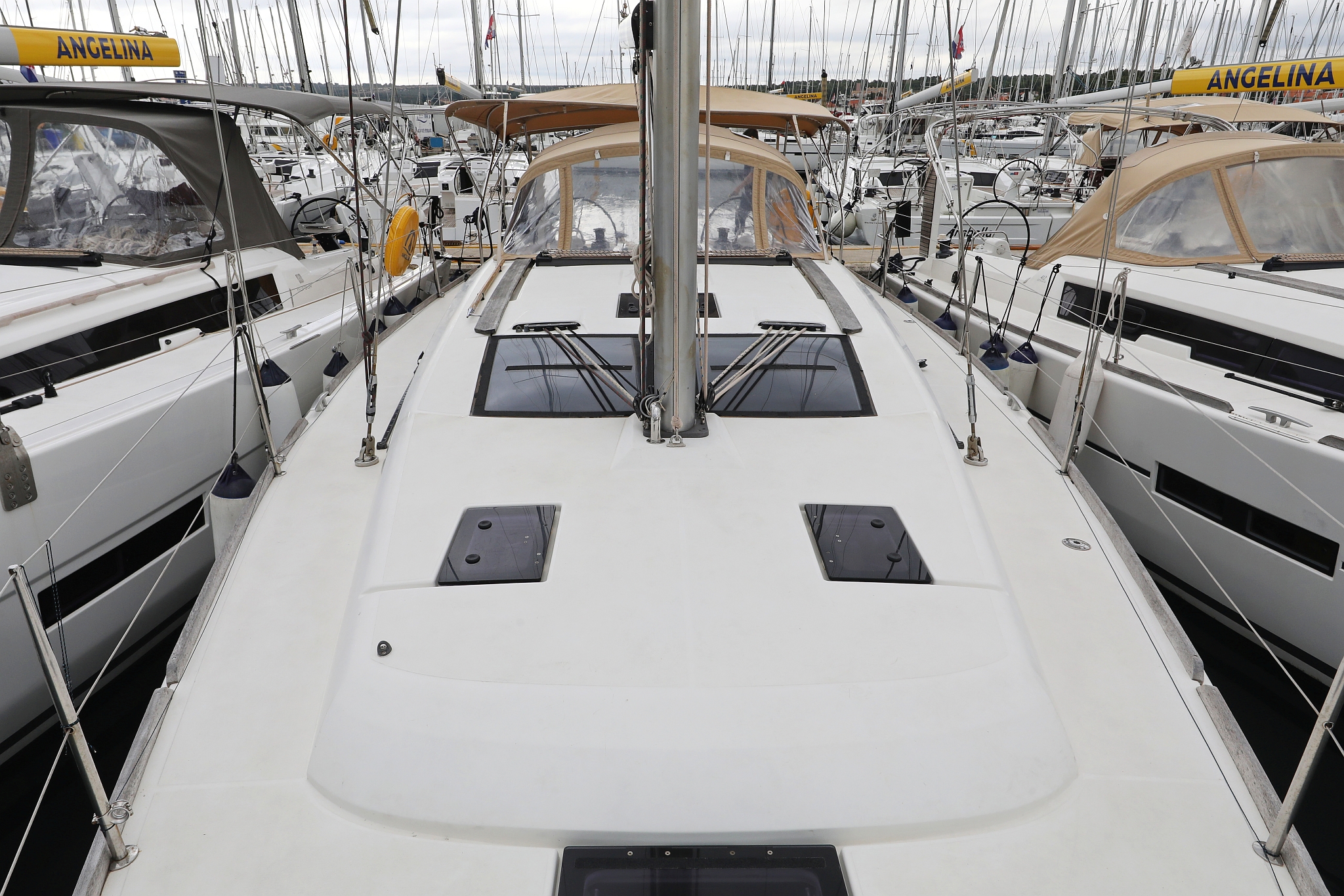 Dufour 412 GL — photo 11