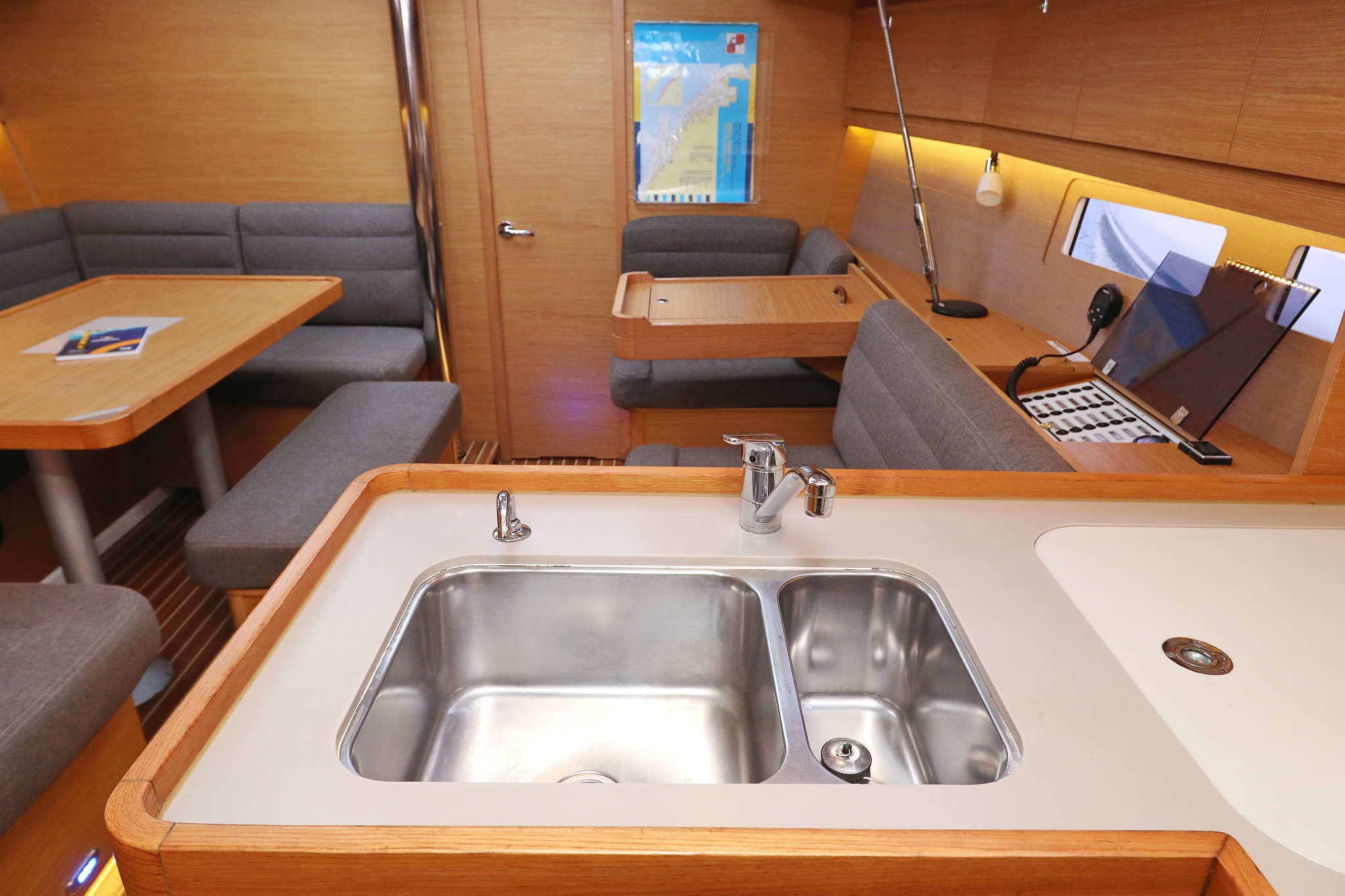Dufour 412 GL — photo 40