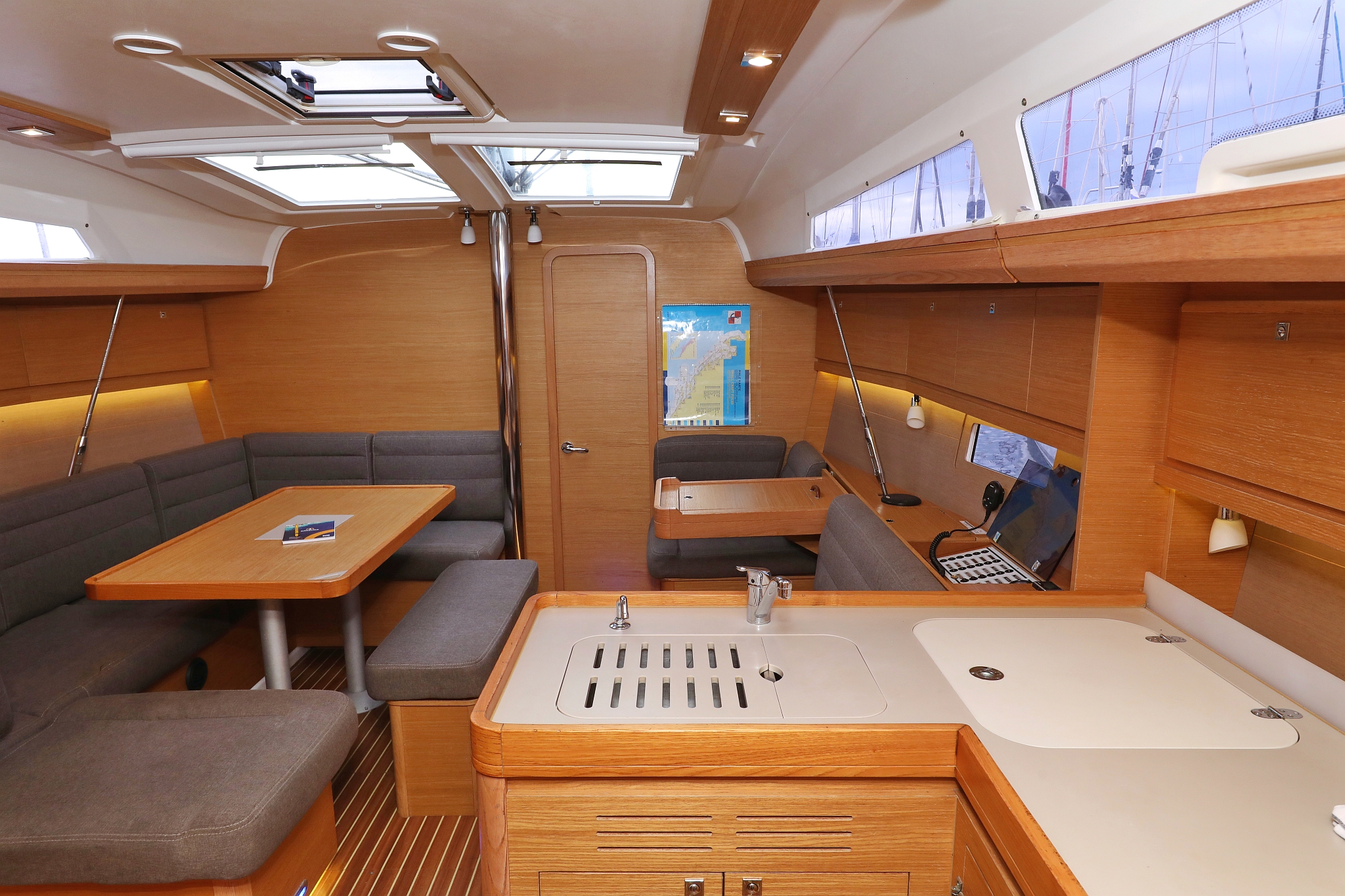 Dufour 412 GL — photo 19