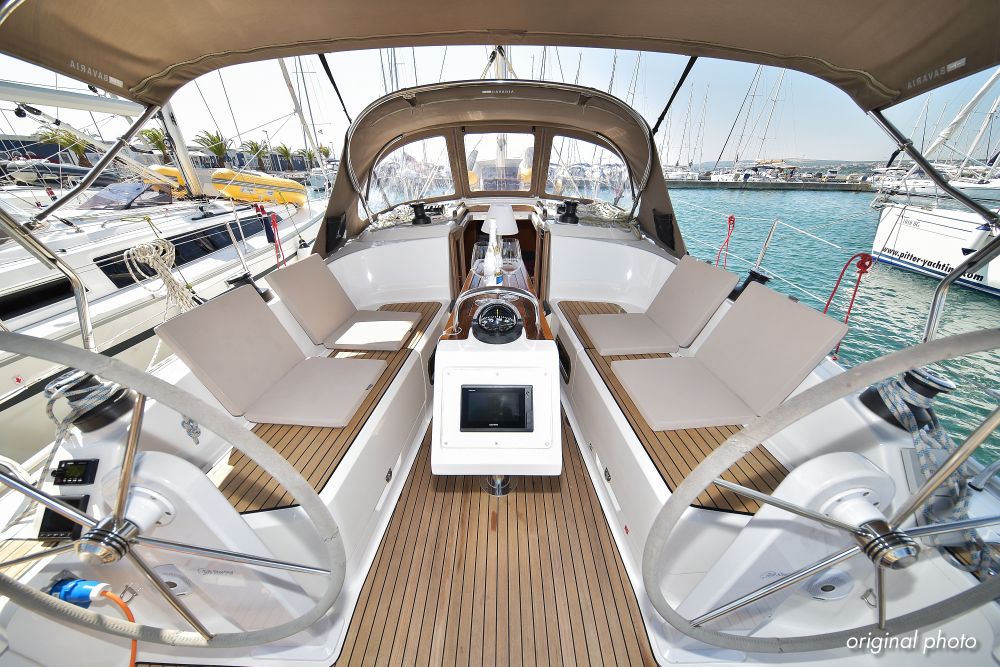 Bavaria Cruiser 37 - 3 cab. — photo 9