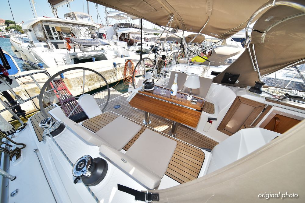 Bavaria Cruiser 37 - 3 cab. — photo 10