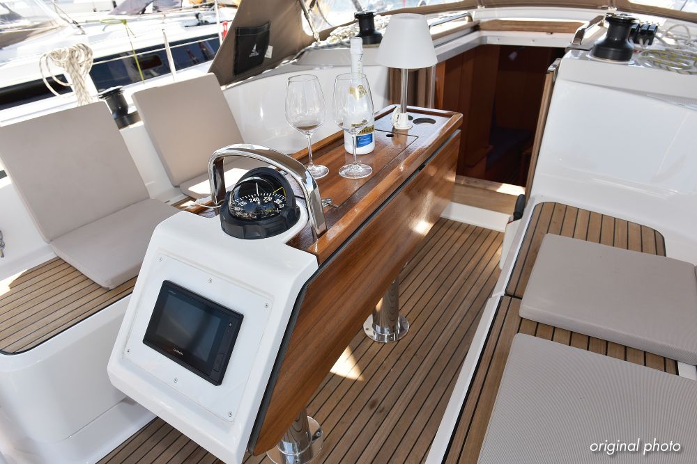 Bavaria Cruiser 37 - 3 cab. — photo 11