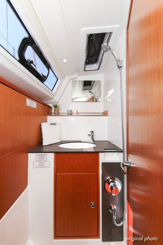 Bavaria Cruiser 37 - 3 cab. — photo 32