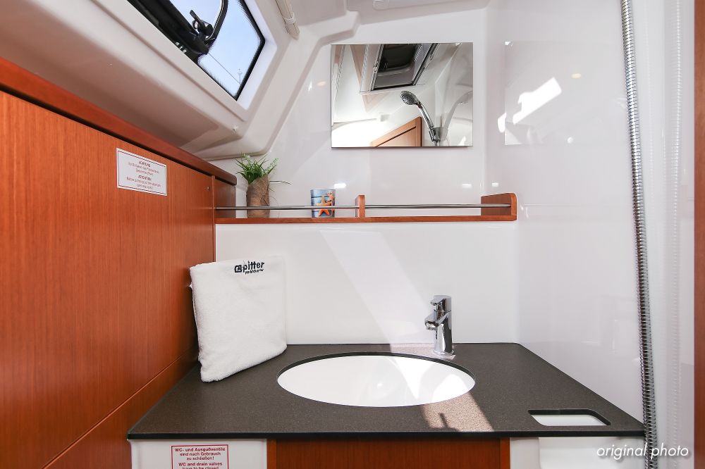 Bavaria Cruiser 37 - 3 cab. — photo 33