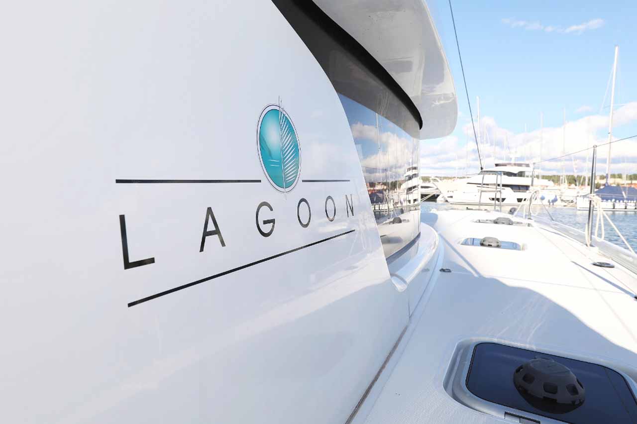 Lagoon 42 - 4 + 2 cab. — photo 6