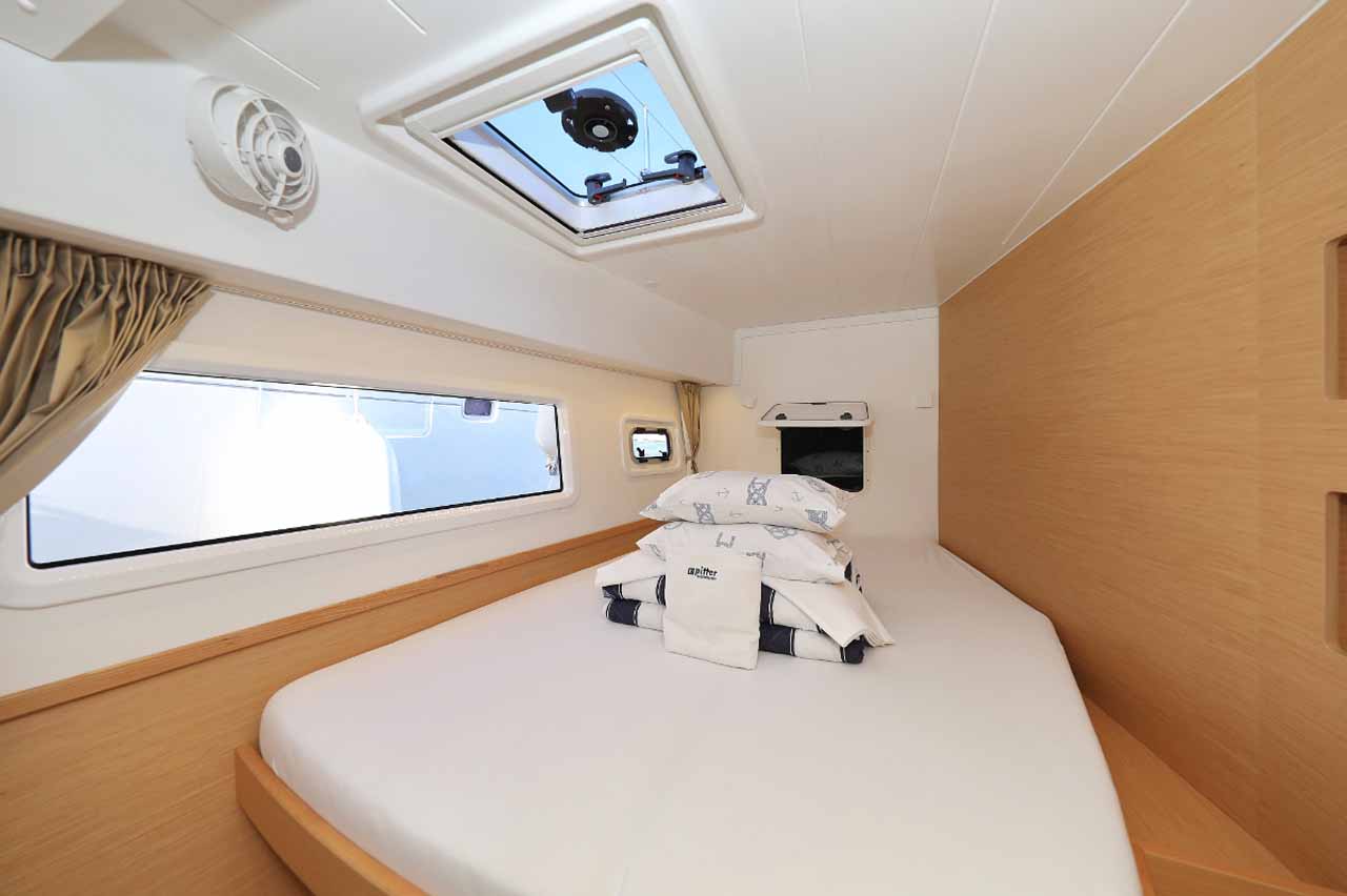 Lagoon 42 - 4 + 2 cab. — photo 21
