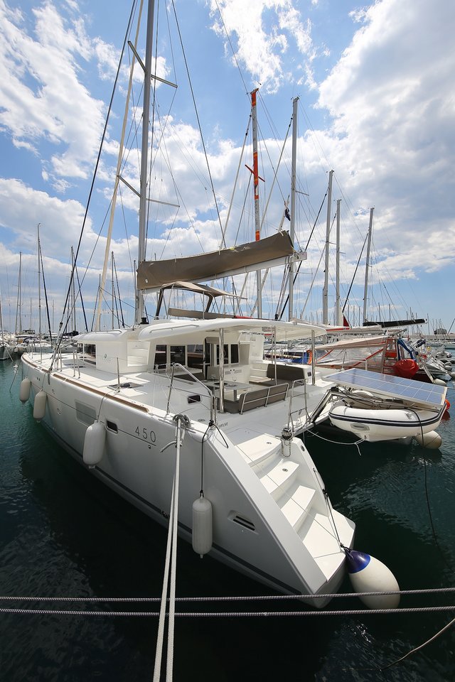 Lagoon 450 - 4 + 2 cab. — photo 3