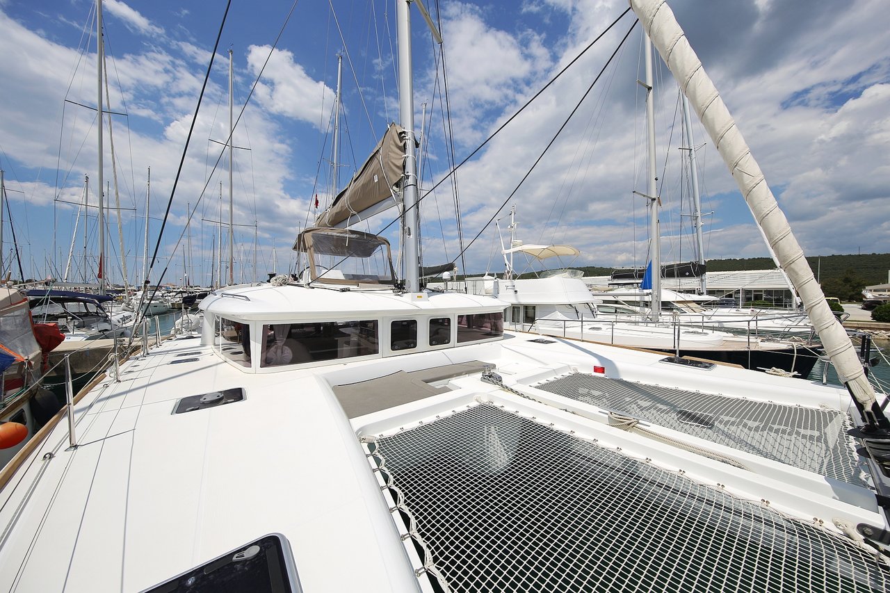 Lagoon 450 - 4 + 2 cab. — photo 13