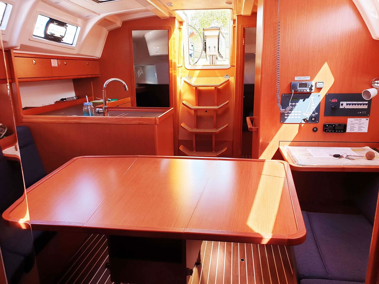 Bavaria Cruiser 37 - 3 cab. — photo 13