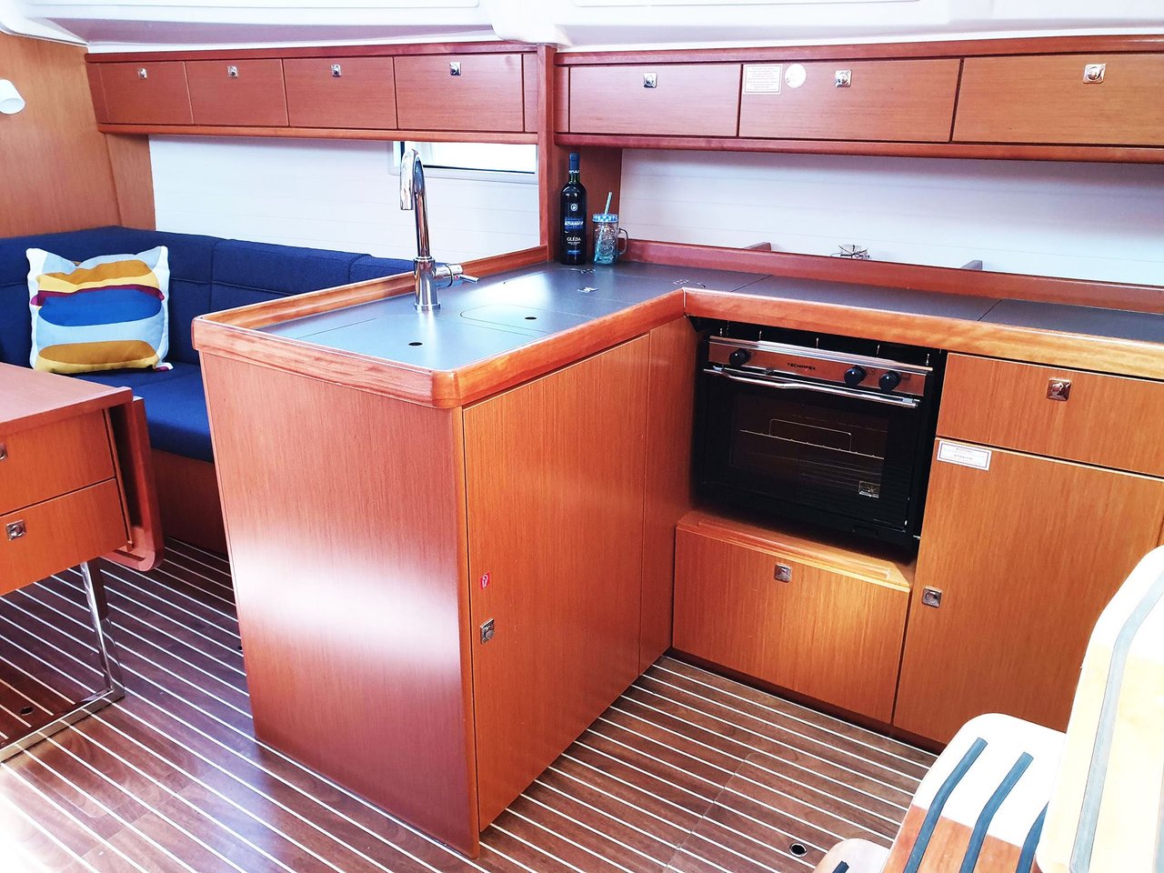 Bavaria Cruiser 37 - 3 cab. — photo 14