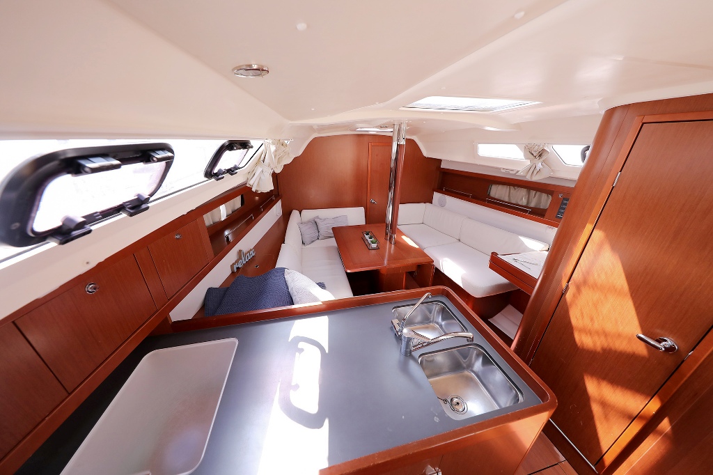 Oceanis 34 — photo 4