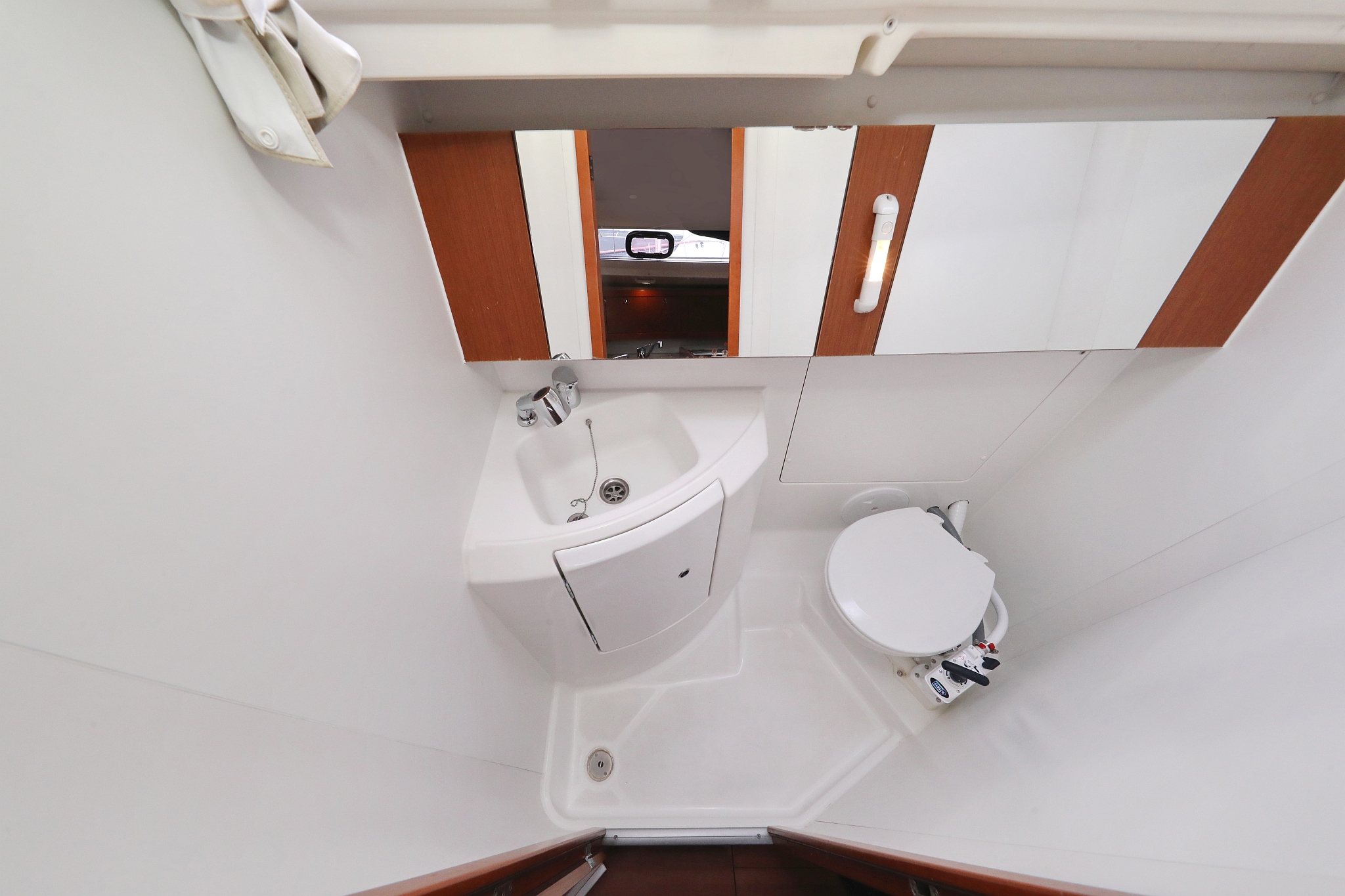 Oceanis 34 — photo 16