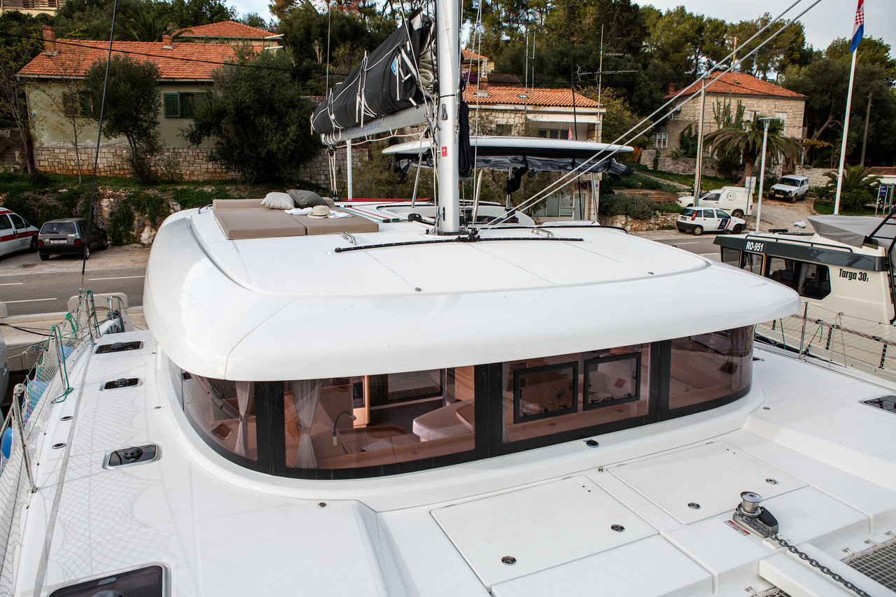 Lagoon 42 - 4 + 1 cab. — photo 6