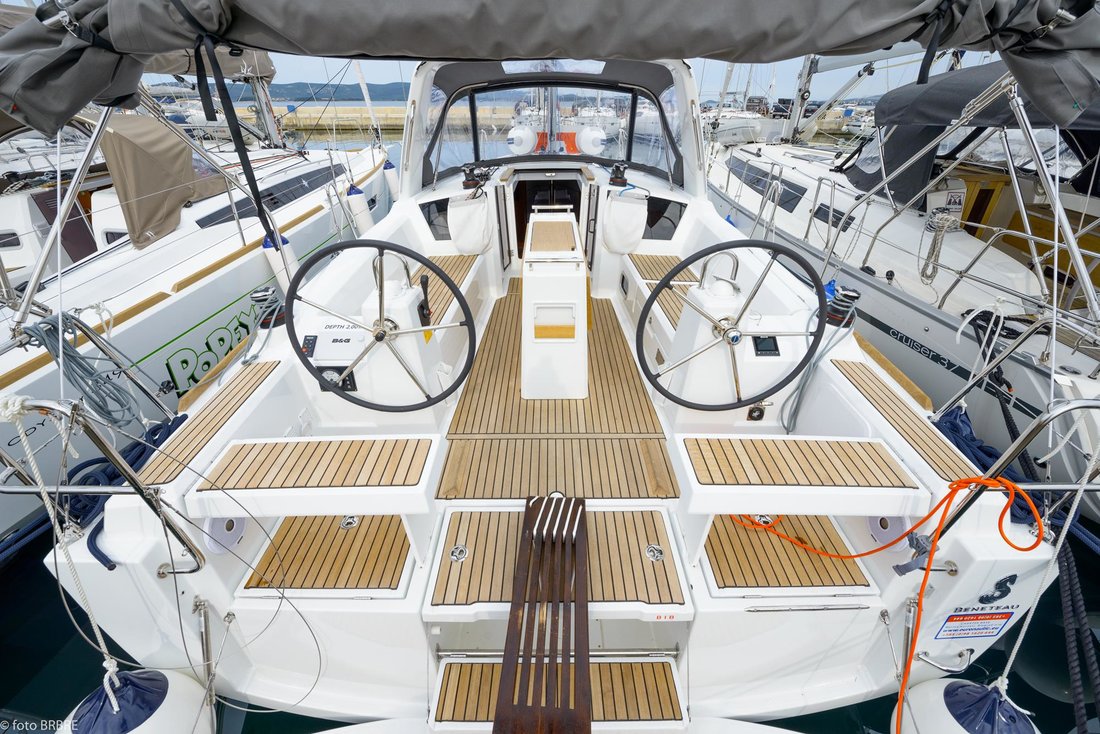 Sun Odyssey 349 - 3 cab. — photo 6