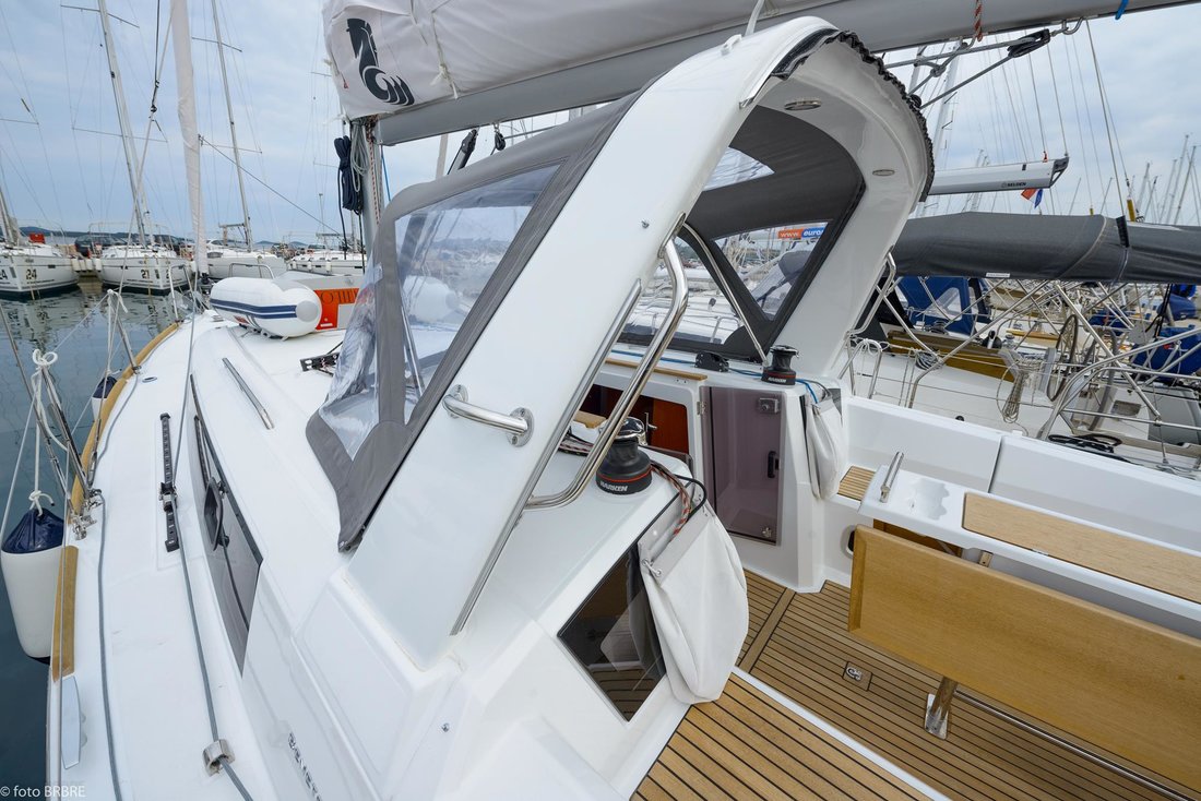 Sun Odyssey 349 - 3 cab. — photo 8