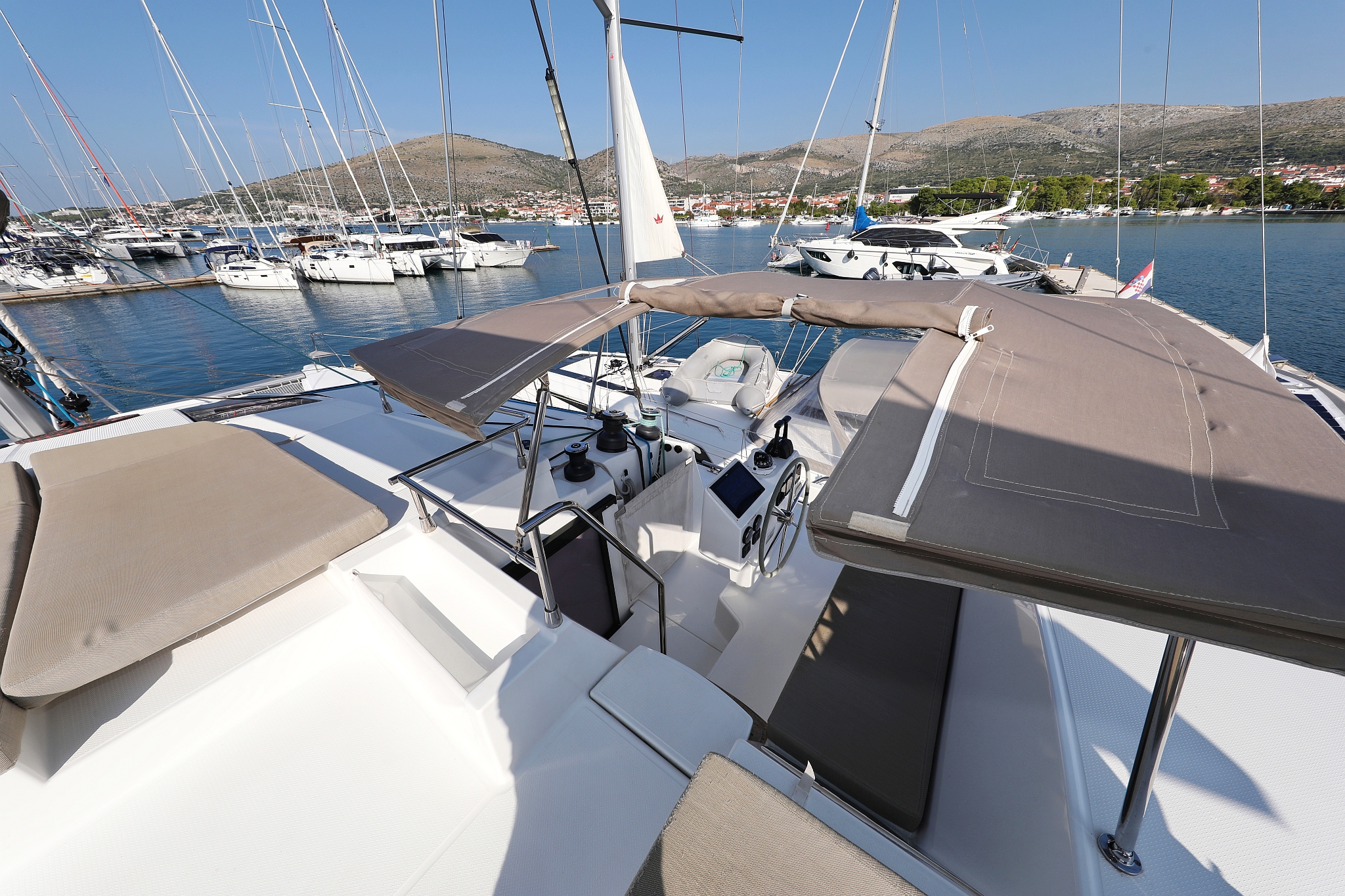 Fountaine Pajot Saba 50 - 6 + 1 cab. — photo 38
