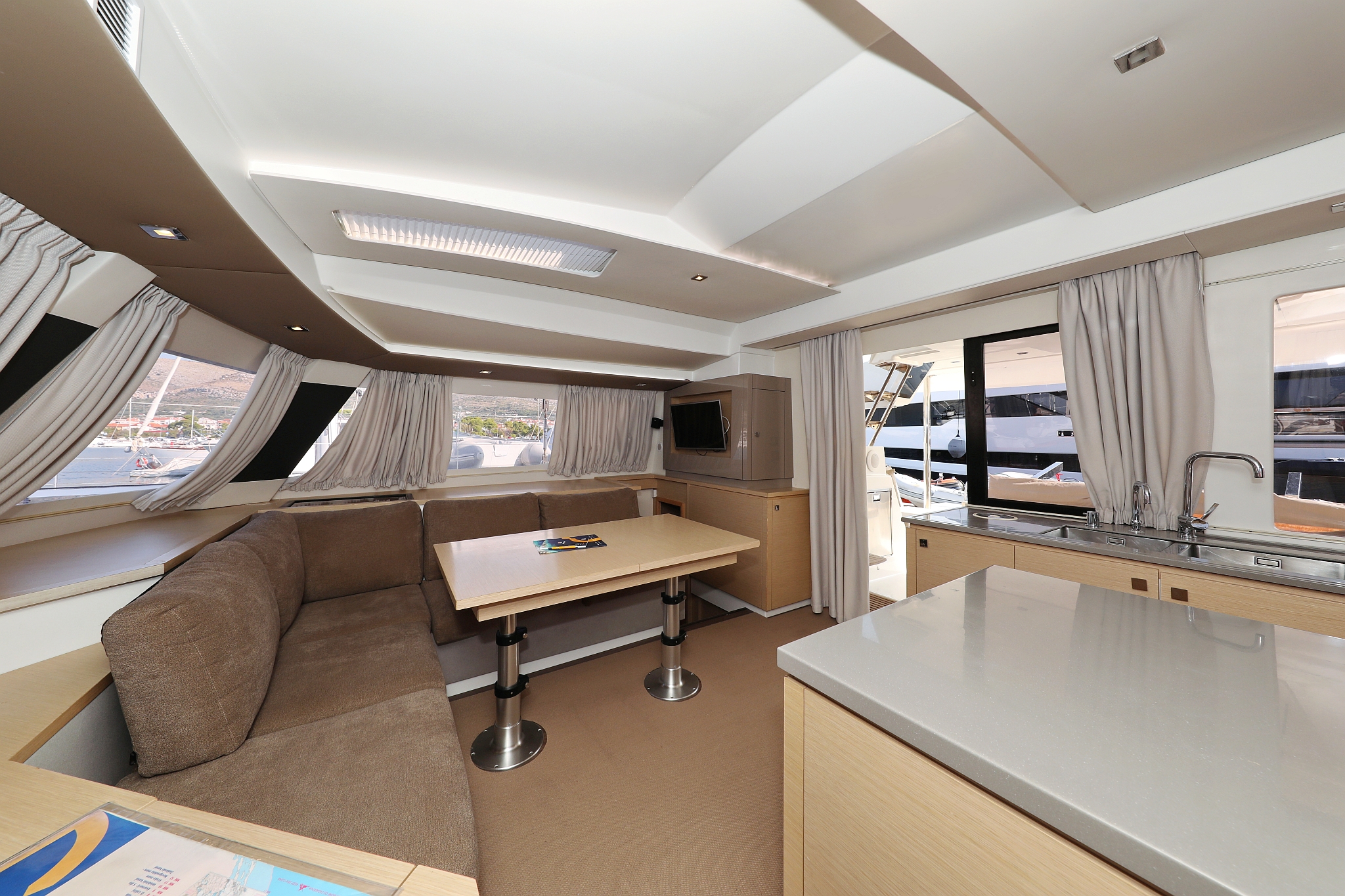 Fountaine Pajot Saba 50 - 6 + 1 cab. — photo 45