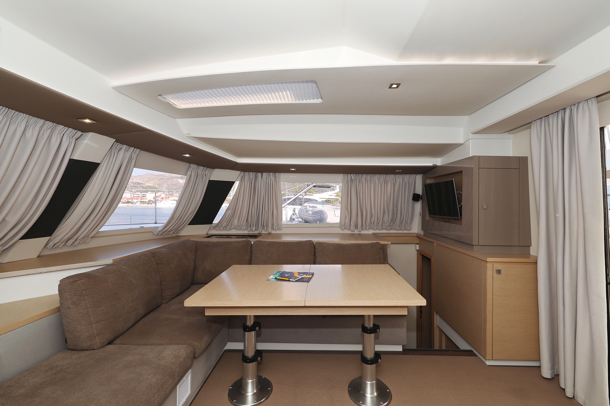Fountaine Pajot Saba 50 - 6 + 1 cab. — photo 46