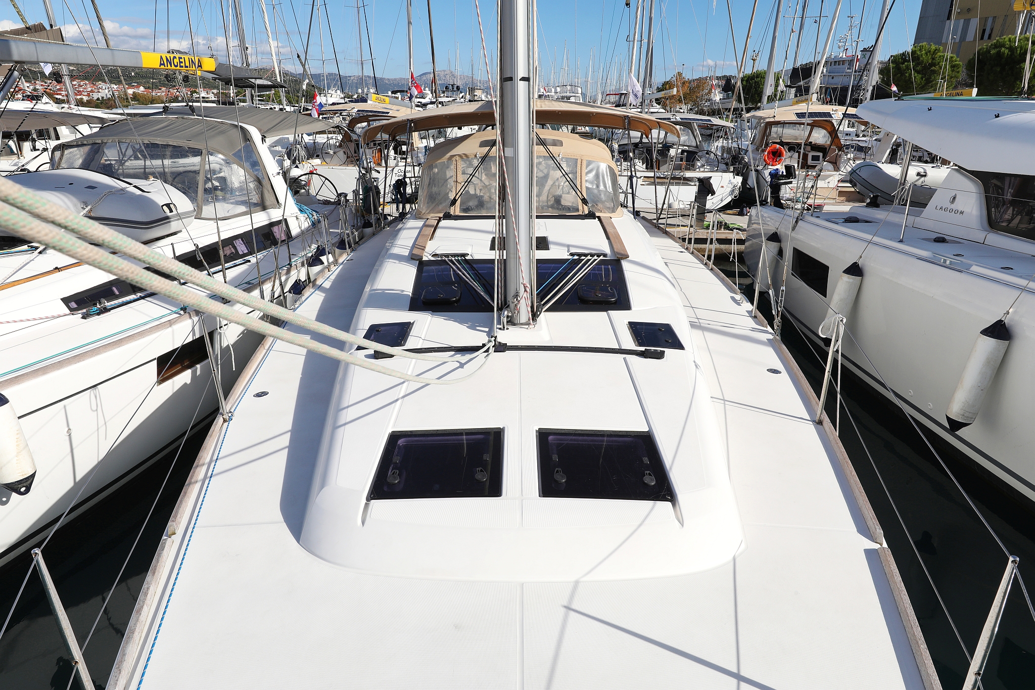 Dufour 460 GL — photo 11