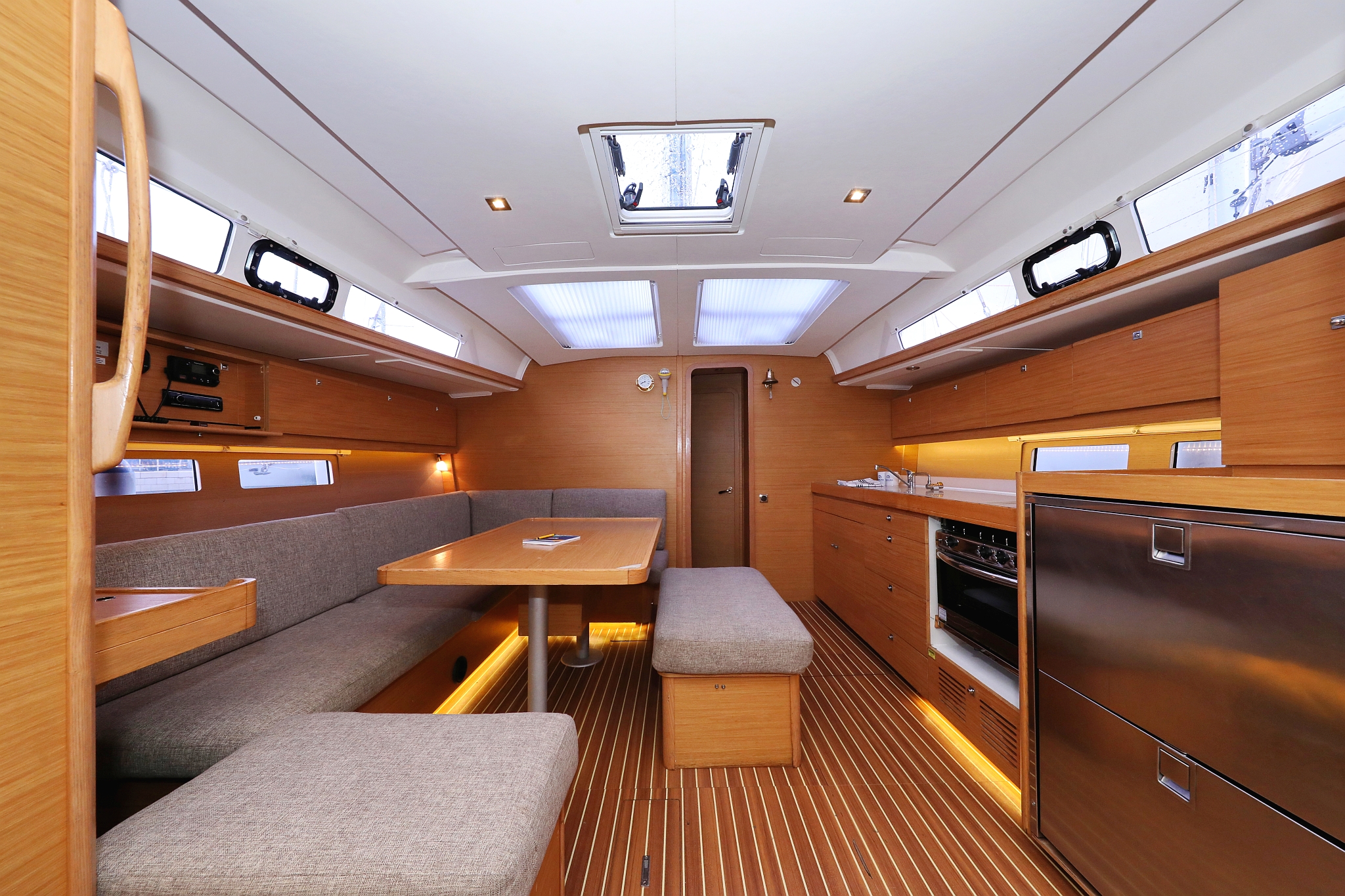 Dufour 460 GL — photo 13