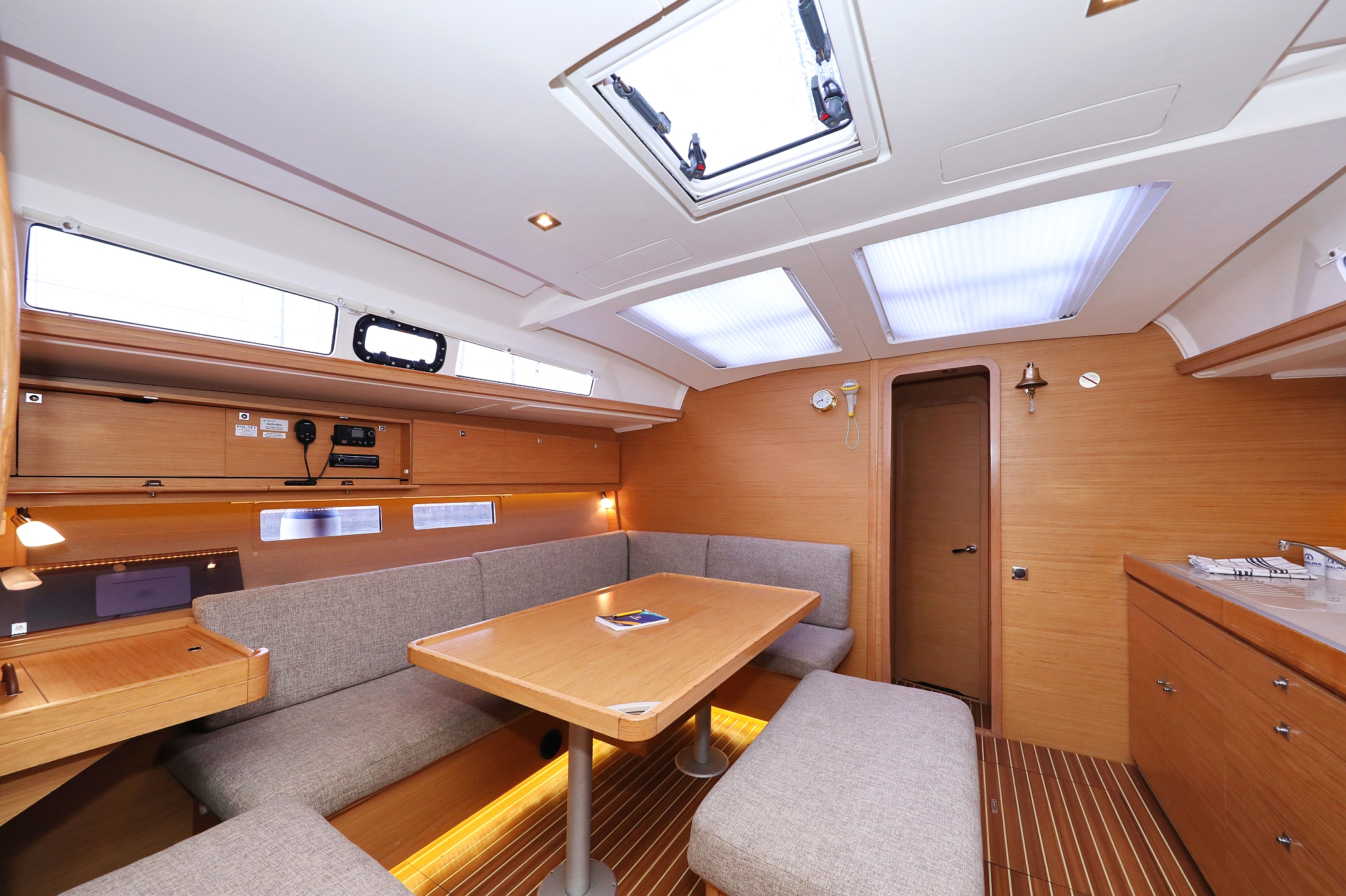 Dufour 460 GL — photo 14