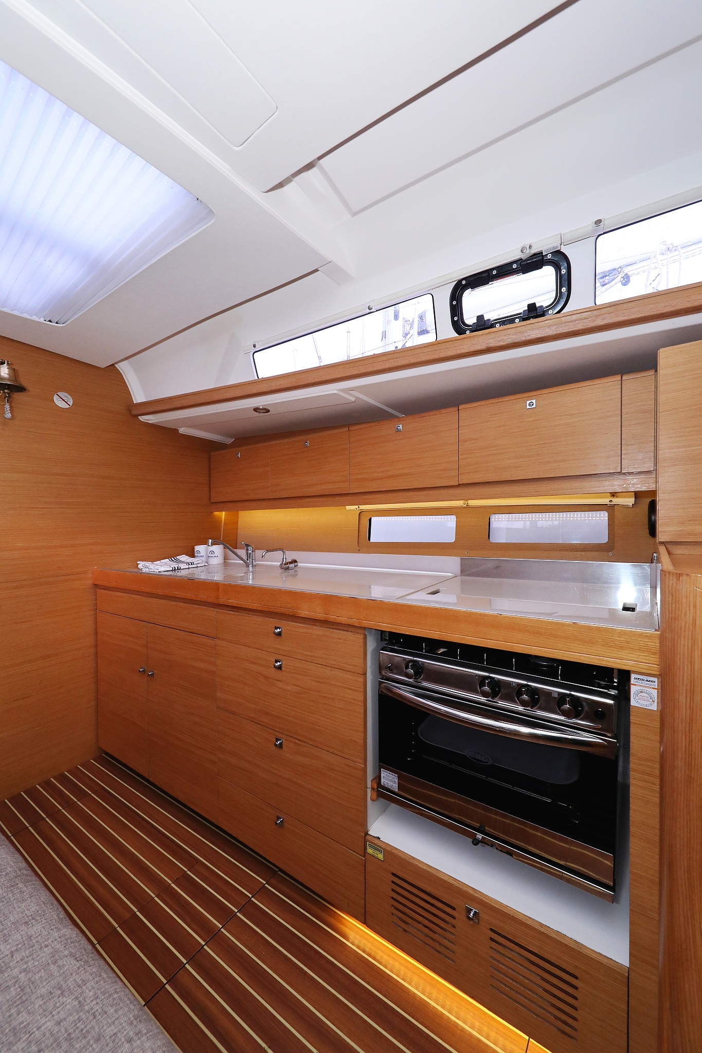Dufour 460 GL — photo 21