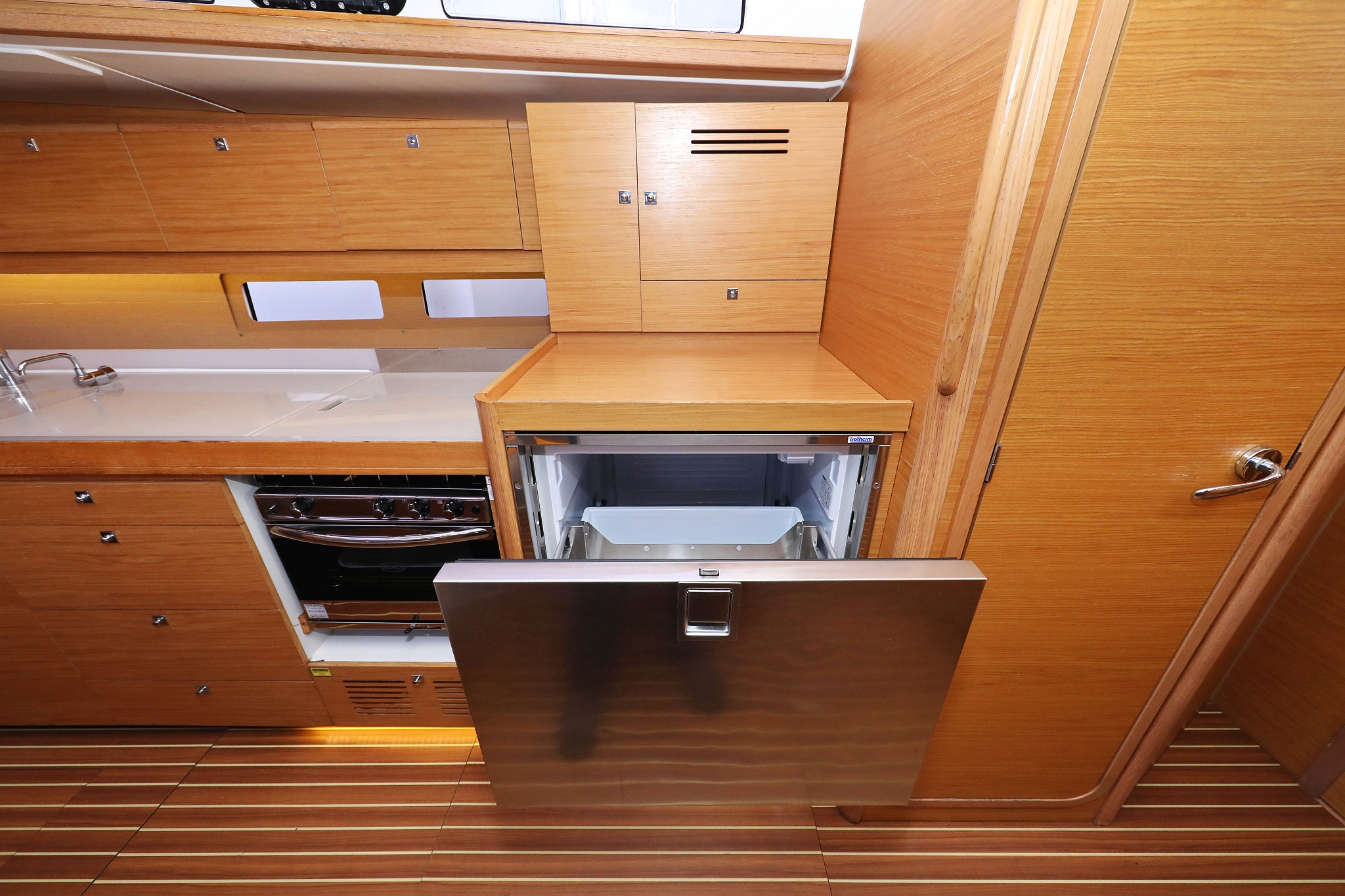 Dufour 460 GL — photo 39