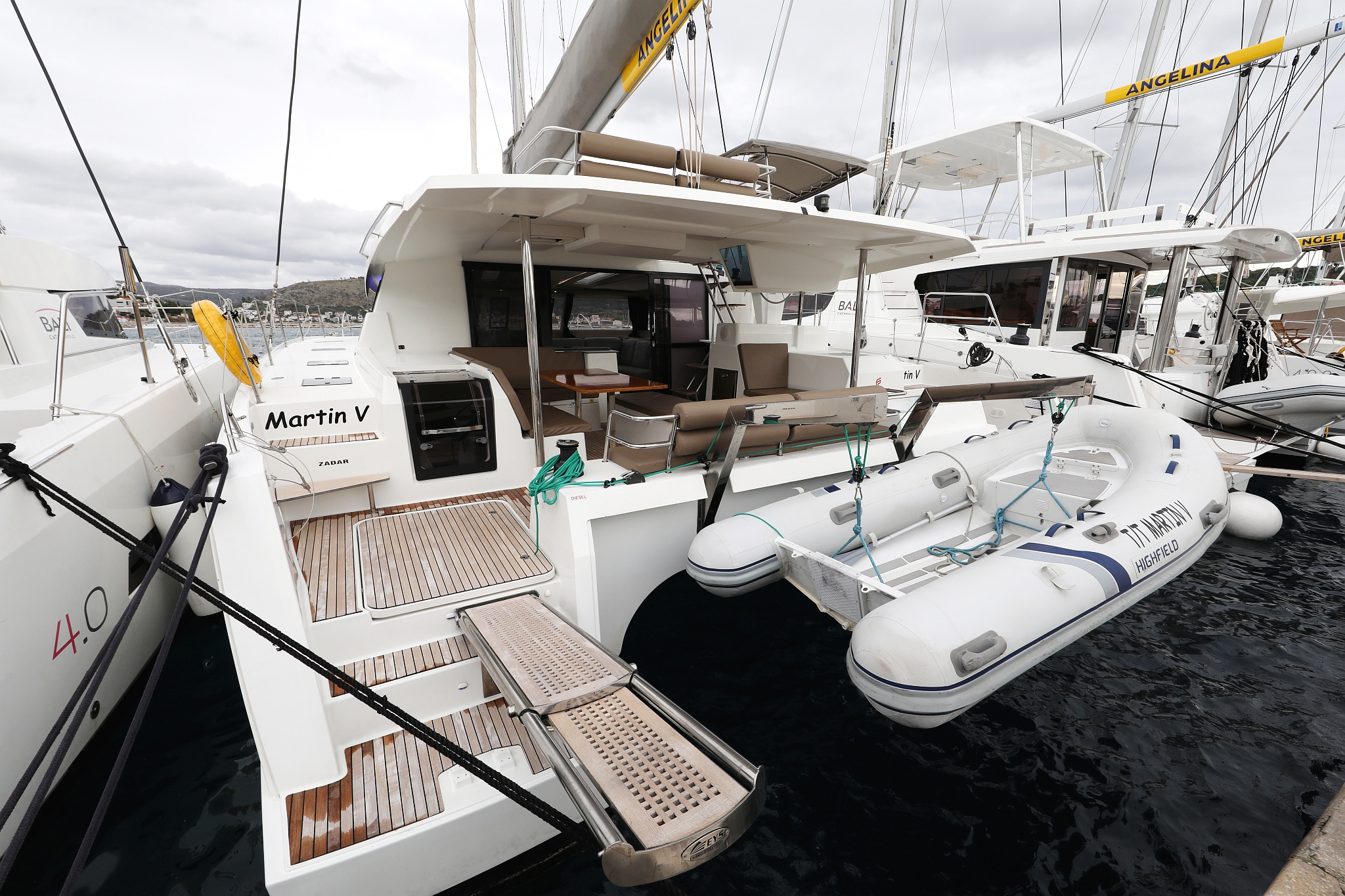 Fountaine Pajot Saona 47 Quintet - 5 + 1 cab. — photo 3