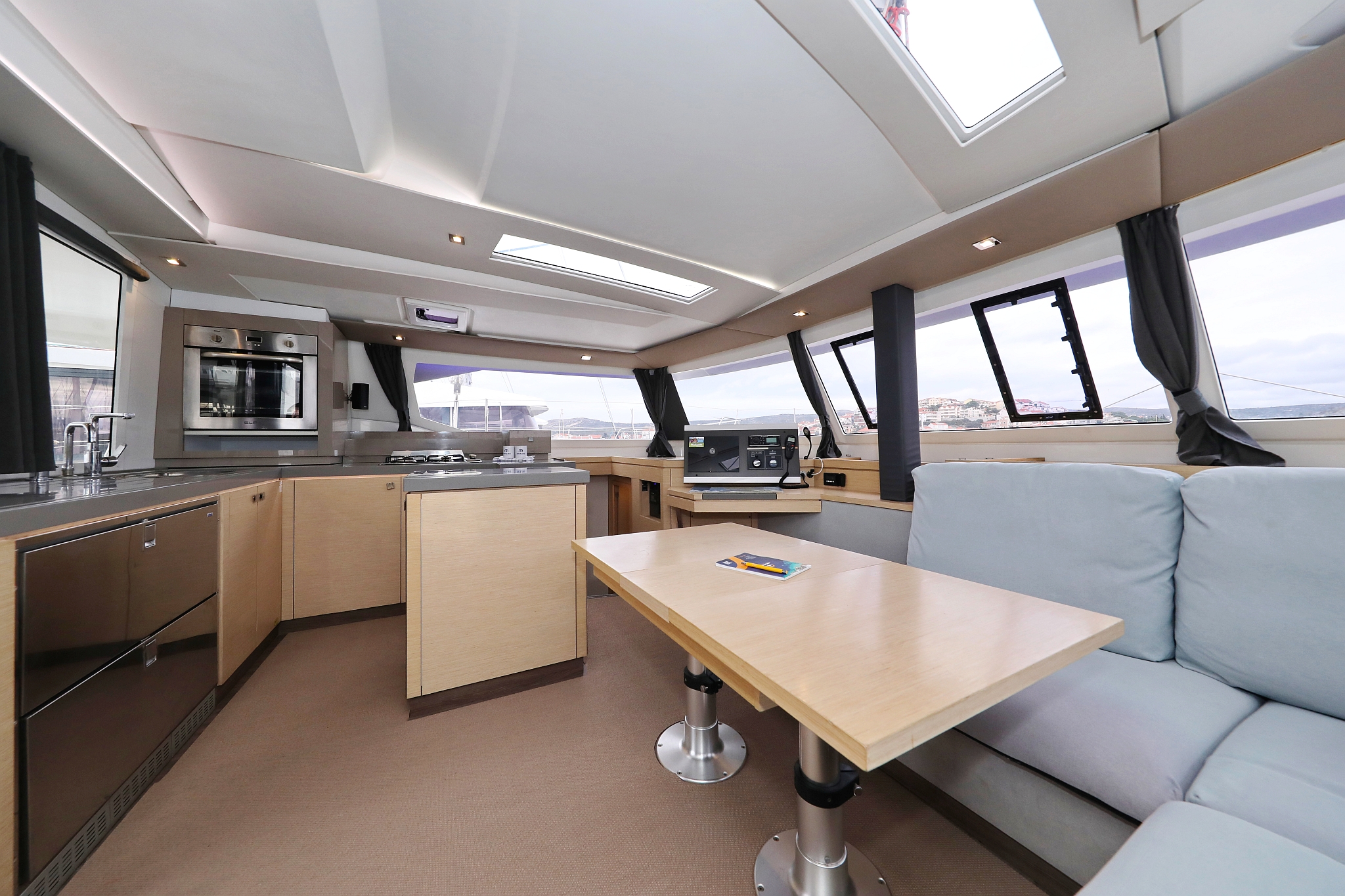 Fountaine Pajot Saona 47 Quintet - 5 + 1 cab. — photo 14